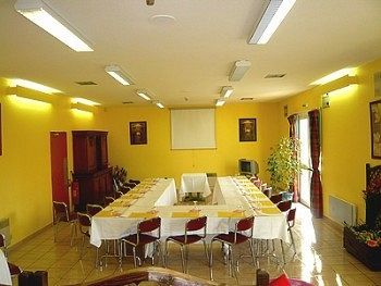 Hotel Restaurant Des Portes De Meuse ナンシー エクステリア 写真